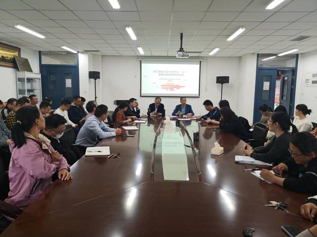 图1 10月26日开展专题宣讲（教师）